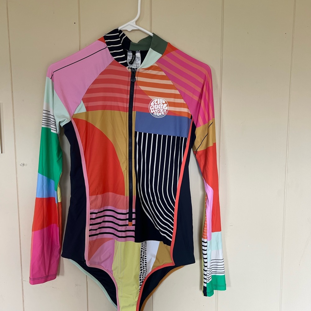 NWT Rip Curl Multicolor Long Sleeve Swimsuit